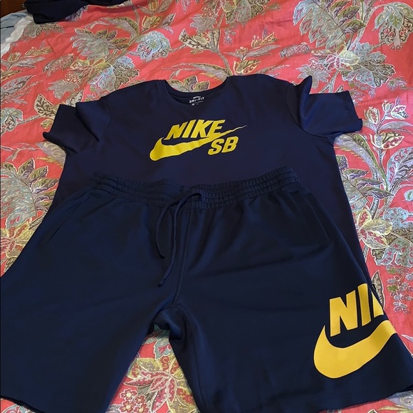 Nike Other - Nike SB Dri- fit Sunday outfits short and shirt